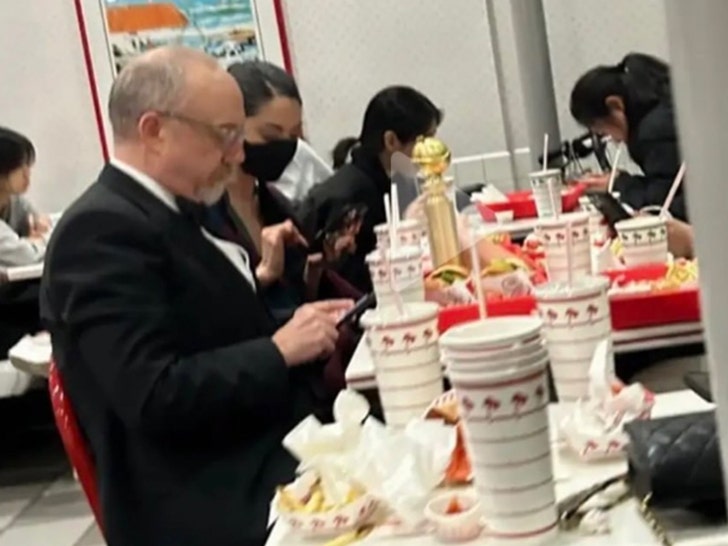 Paul Giamatti Dines At In-N-Out To Have a good time Golden Globes Win