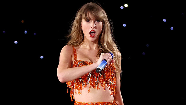 Taylor Swift Sweetly Reacts to Fans Rocking Travis Kelce Jerseys During Australia ‘Eras Tour’ Show: Watch