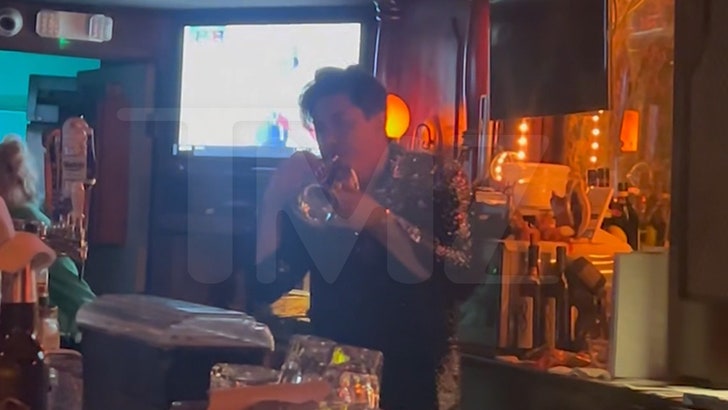 Tom Sandoval Blasts ‘Completely happy Birthday’ on Trumpet at Bar