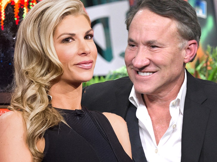 ‘RHOC’ Alexis Bellino’s Ear Contaminated By Piercing, Dr. Terry Dubrow Helps Out