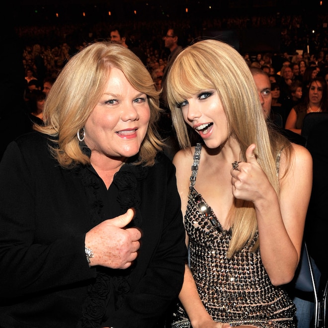 Taylor Swift & Mom Andrea Swift Have Sweet Moment After Eras Tour Show