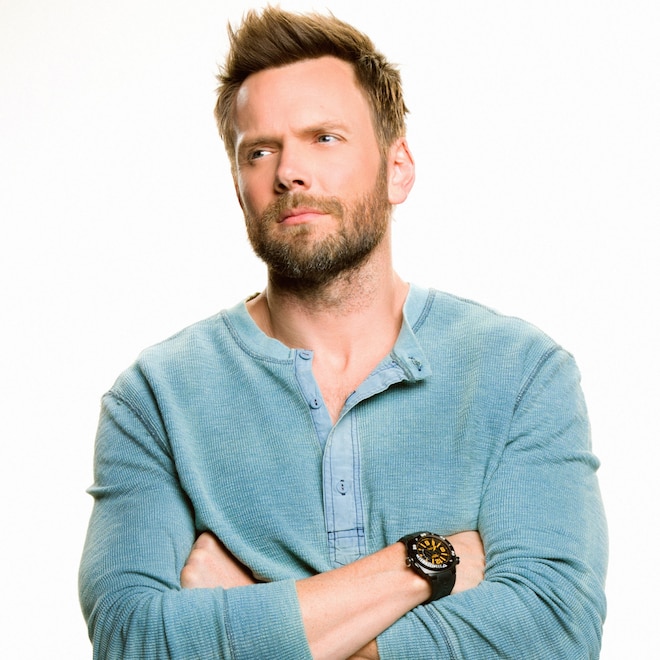 Joel McHale Shares His Fav Thanksgiving Side Dish & It Costs Just $1