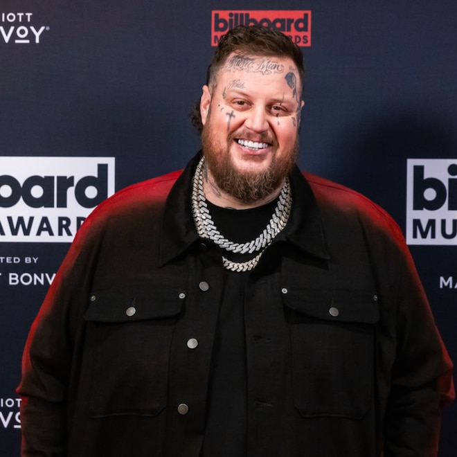 Jelly Roll Puts His Weight Loss on Display at Billboard Music Awards