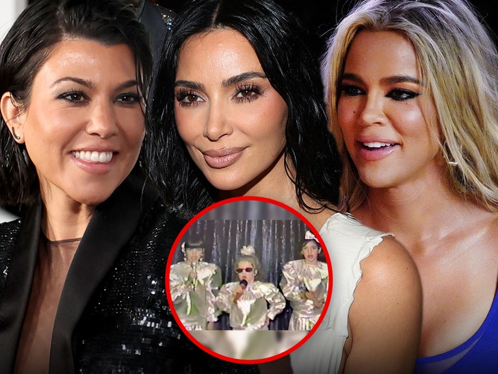 Kourtney Kardashian Calls Khloé the ‘Actual Star’ of Kardashian-Jenner Household