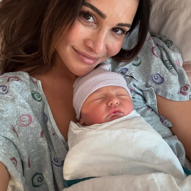 The Bachelorette’s Andi Dorfman Hospitalized Days After Giving Birth