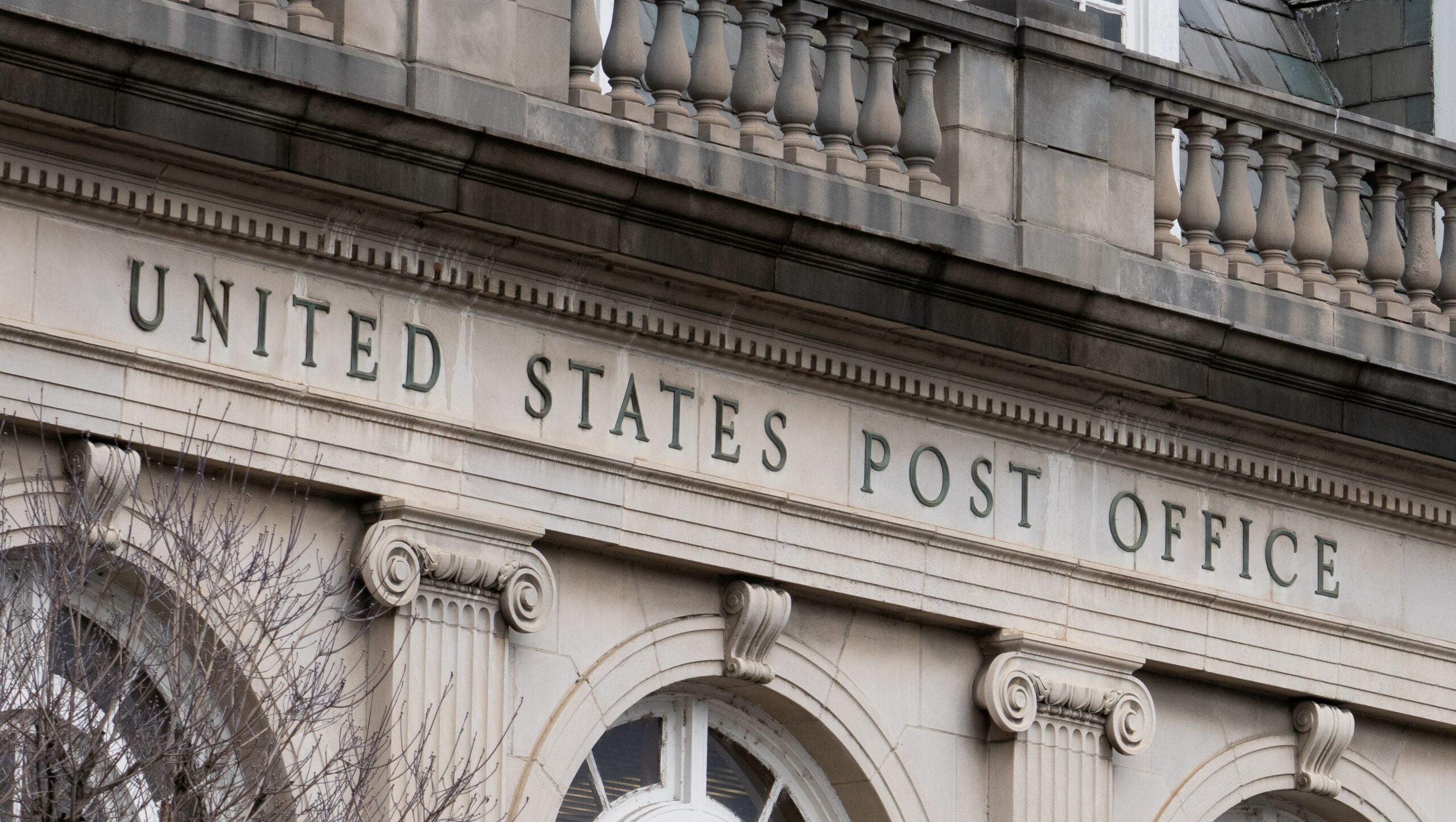 Is the Post Office Open on New Year’s Day 2025? See Hours