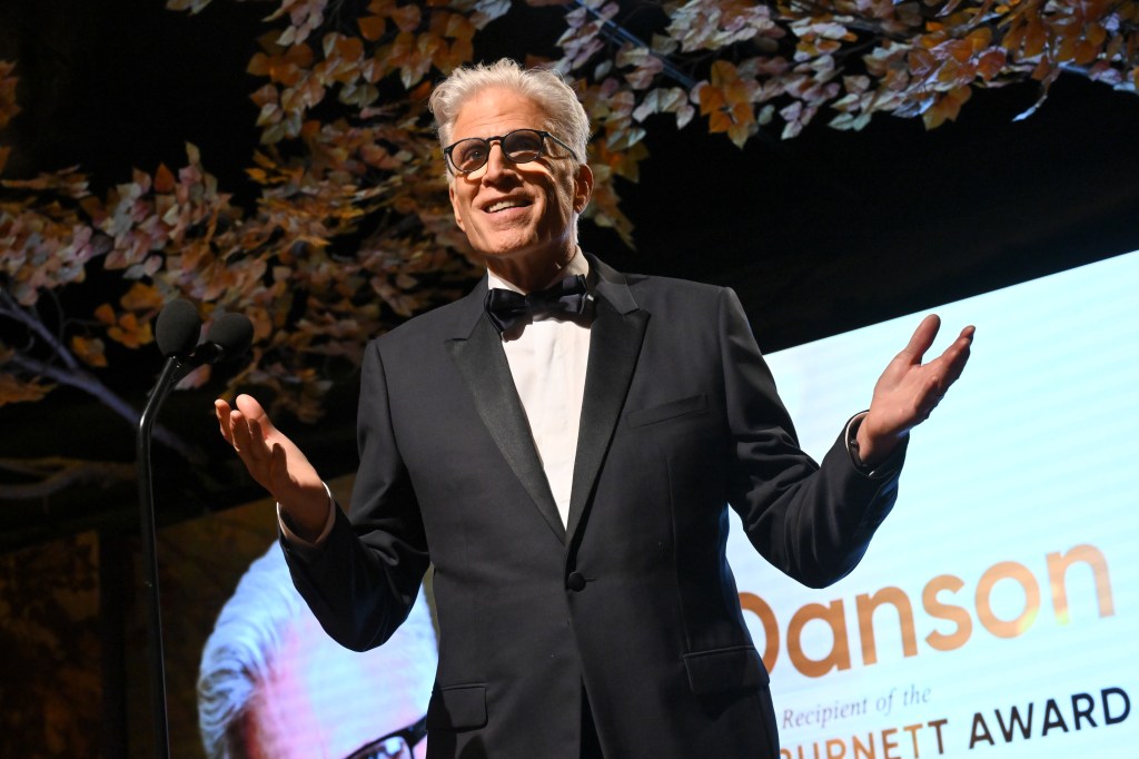 Viola Davis Will get Emotional, Ted Danson Spreads the Love at Golden Gala