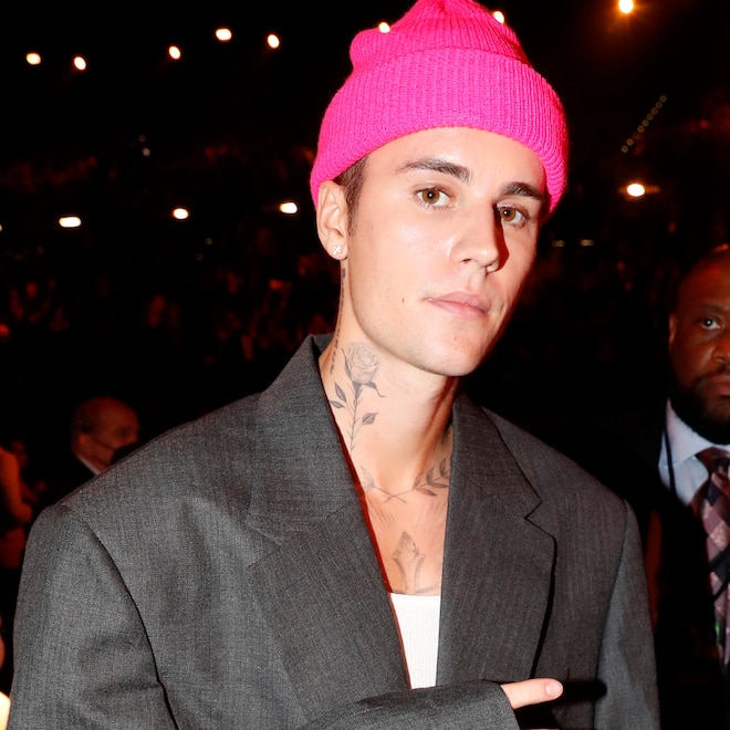 Justin Bieber Shares Message About Feeling Like a “Fraud”